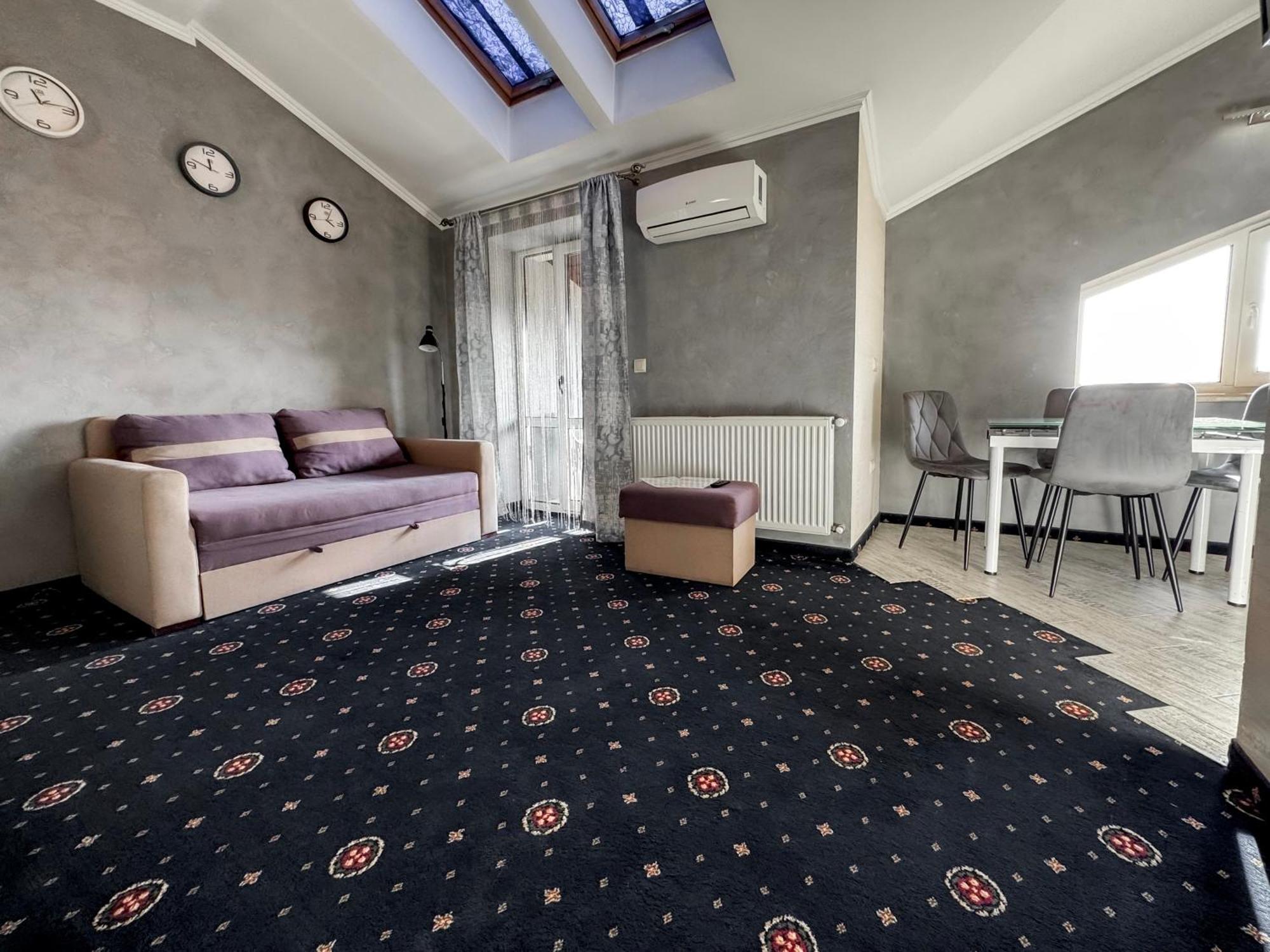 Apartments On Zaliznychna 49 Ivano-Frankivsk Eksteriør billede