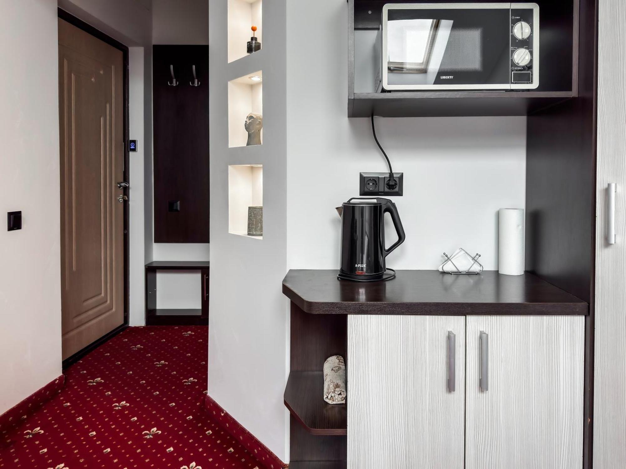 Apartments On Zaliznychna 49 Ivano-Frankivsk Eksteriør billede