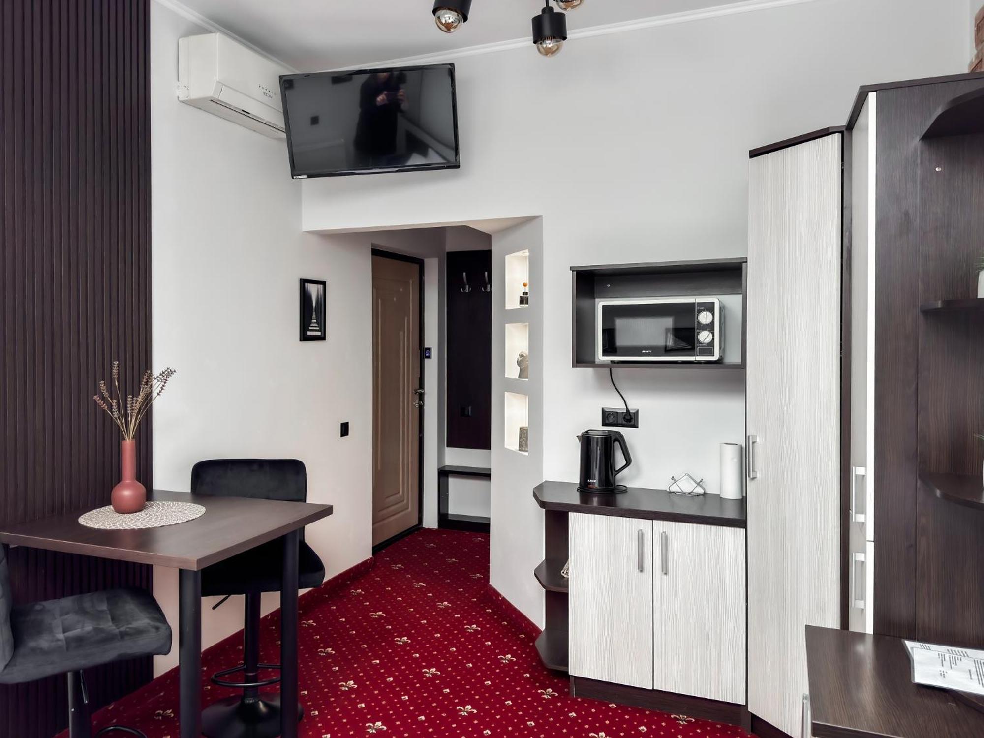 Apartments On Zaliznychna 49 Ivano-Frankivsk Eksteriør billede