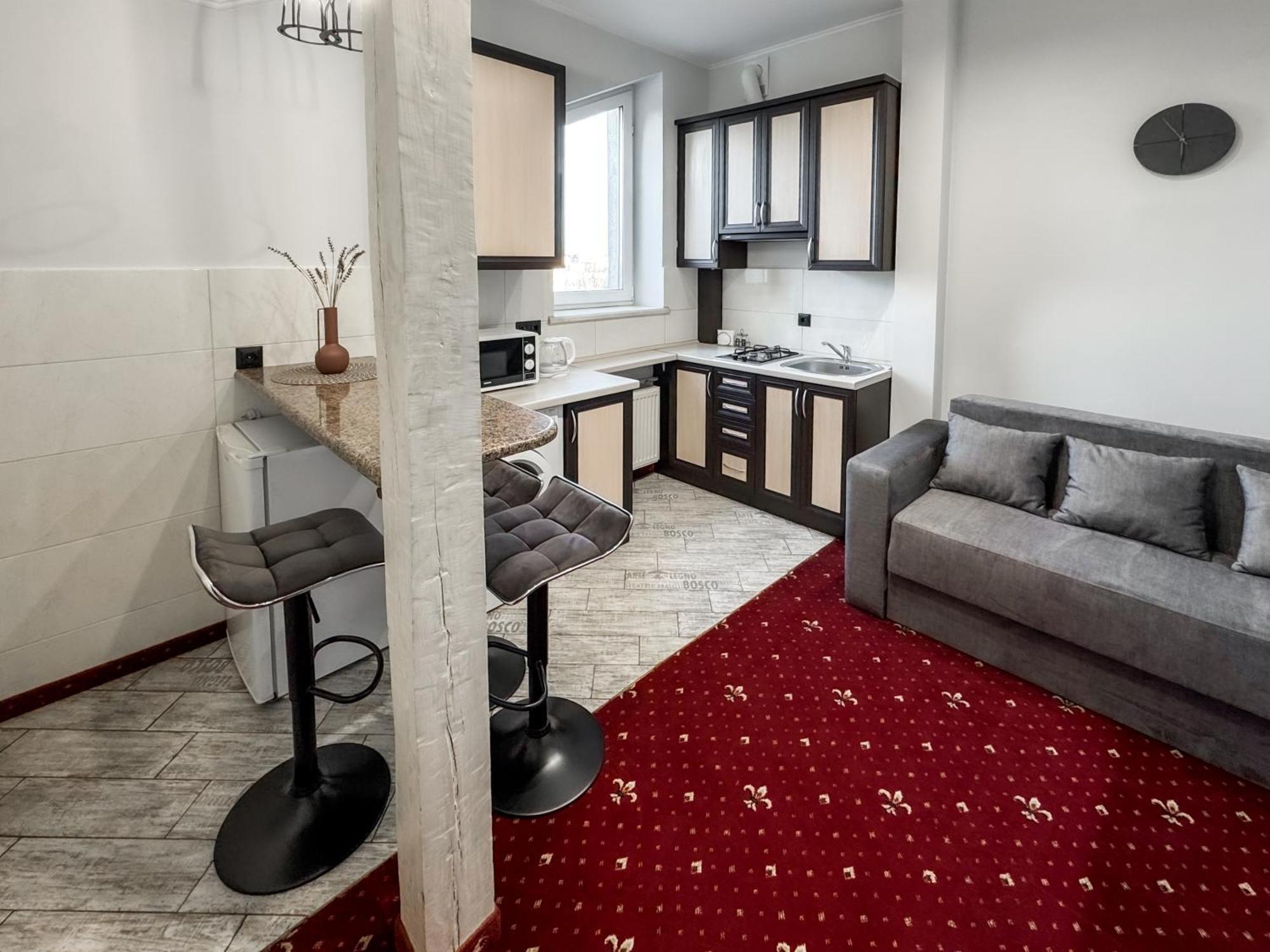 Apartments On Zaliznychna 49 Ivano-Frankivsk Eksteriør billede