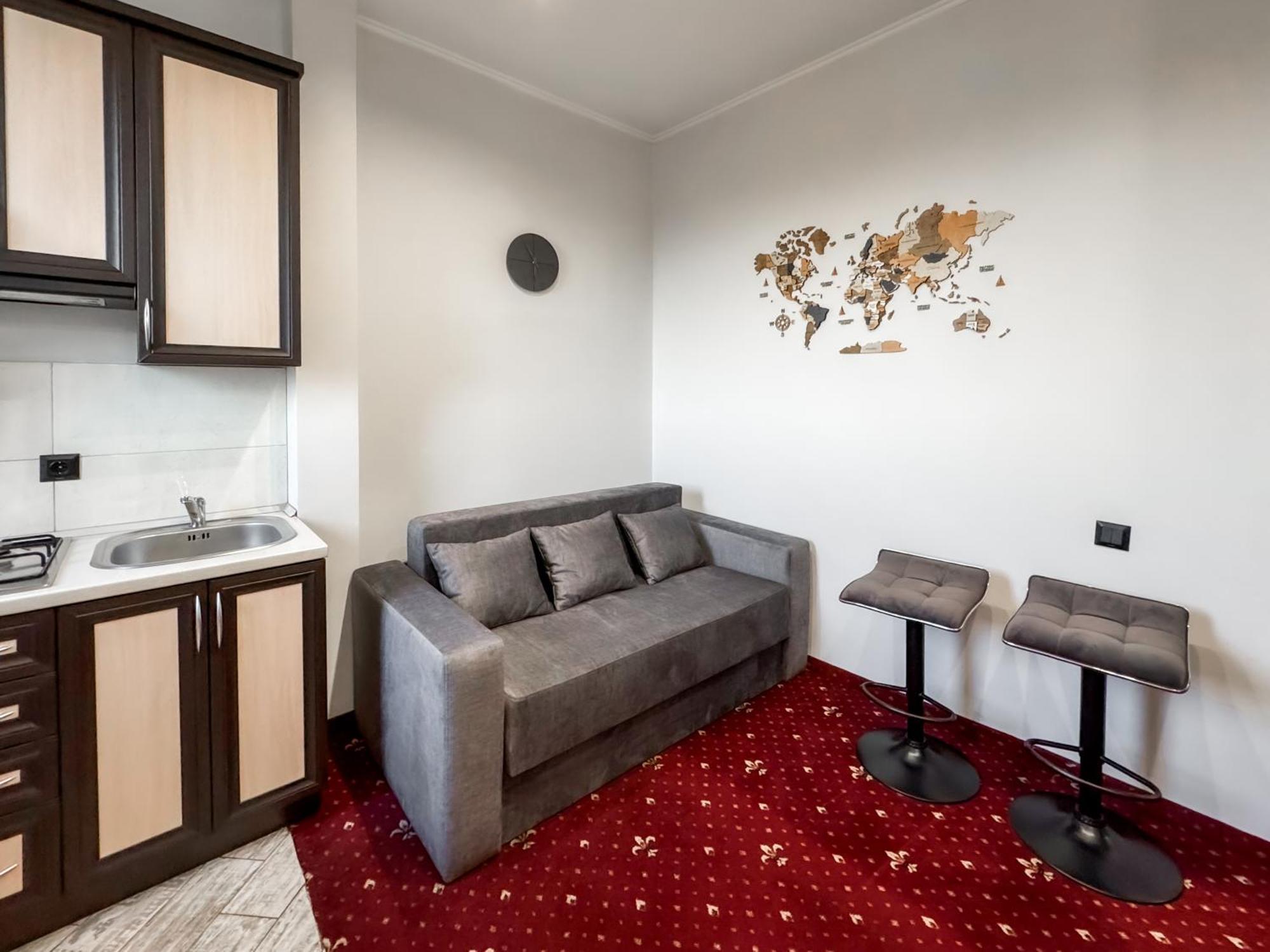 Apartments On Zaliznychna 49 Ivano-Frankivsk Eksteriør billede