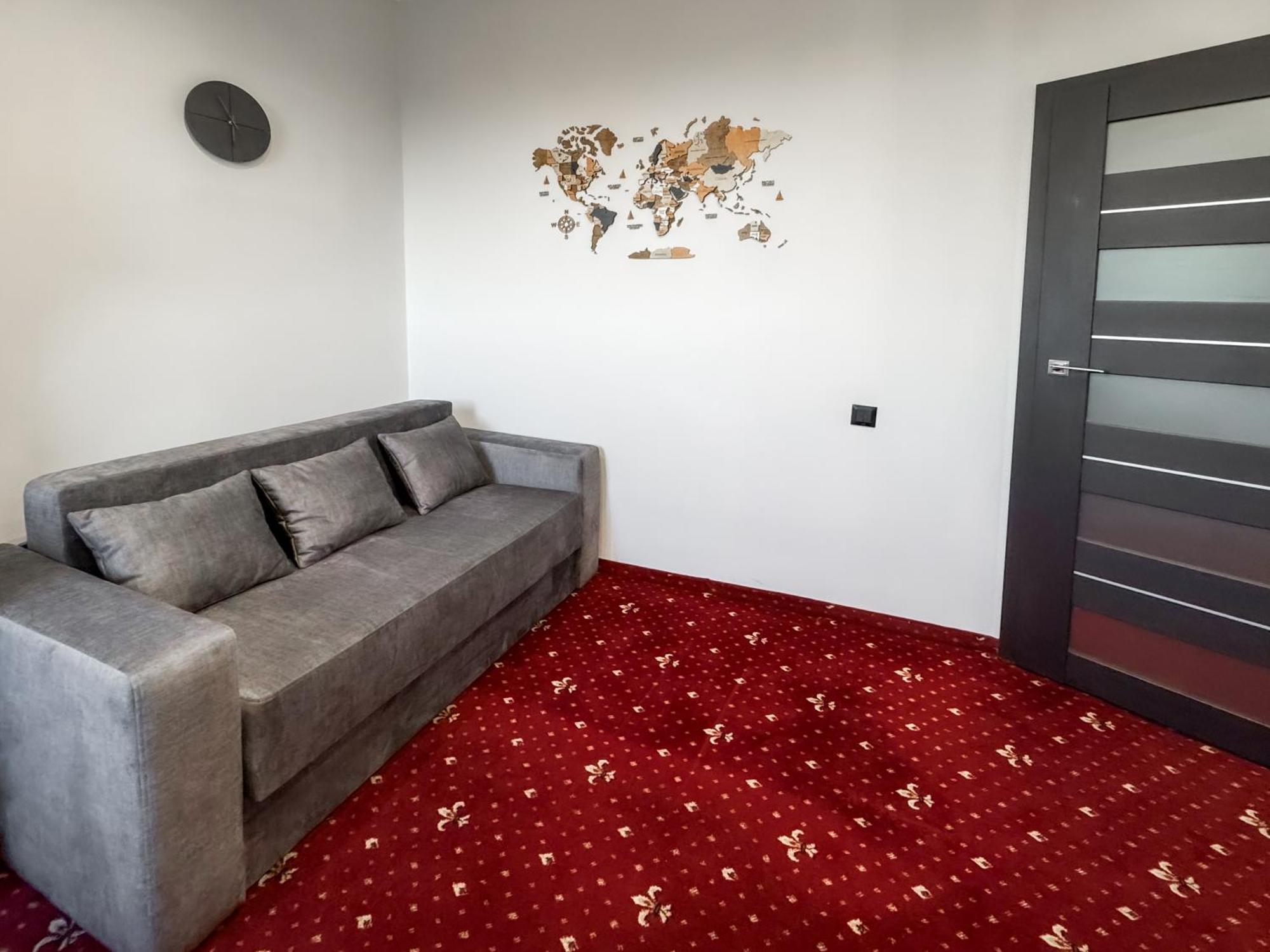 Apartments On Zaliznychna 49 Ivano-Frankivsk Eksteriør billede
