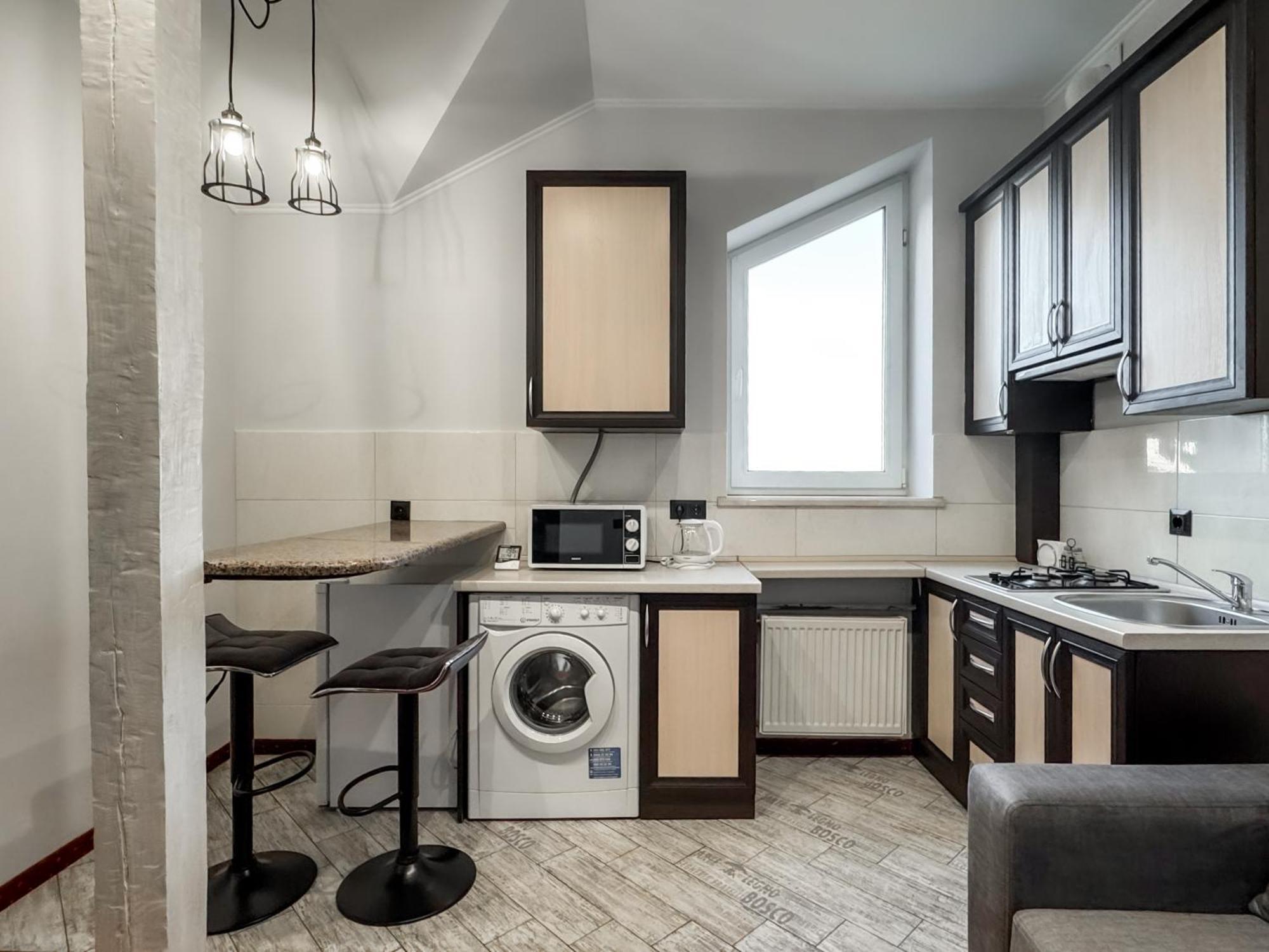 Apartments On Zaliznychna 49 Ivano-Frankivsk Eksteriør billede