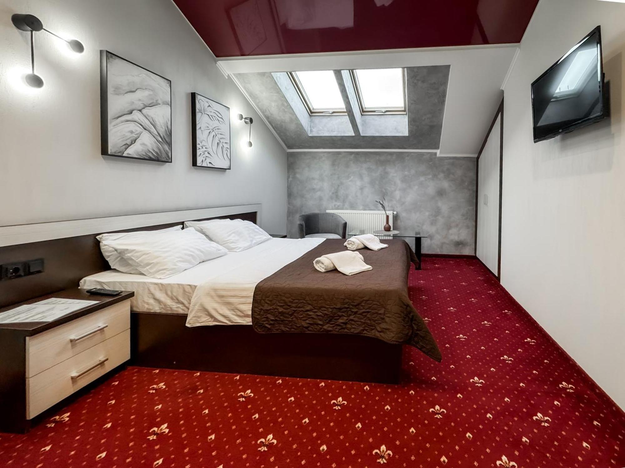 Apartments On Zaliznychna 49 Ivano-Frankivsk Eksteriør billede